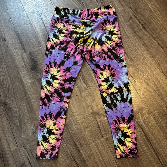 LuLaRoe Women’s Leggings in Pink, Purple, Yellow, and Black - Picture 5 of 5